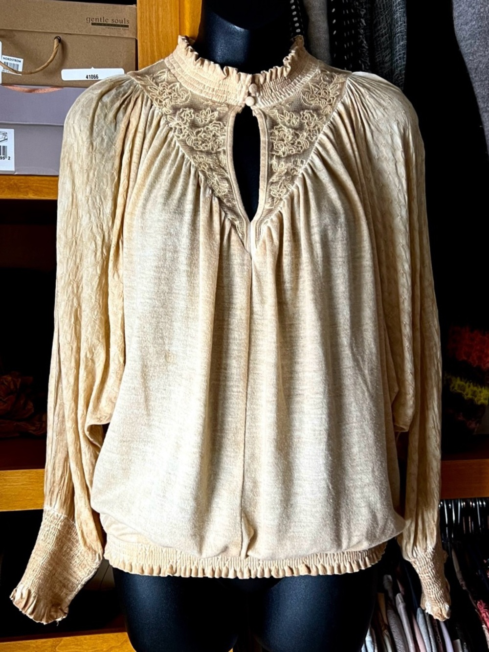 GIMMICKS by BKE Vintage-Inspired Smocked Waist & Cuffs Top